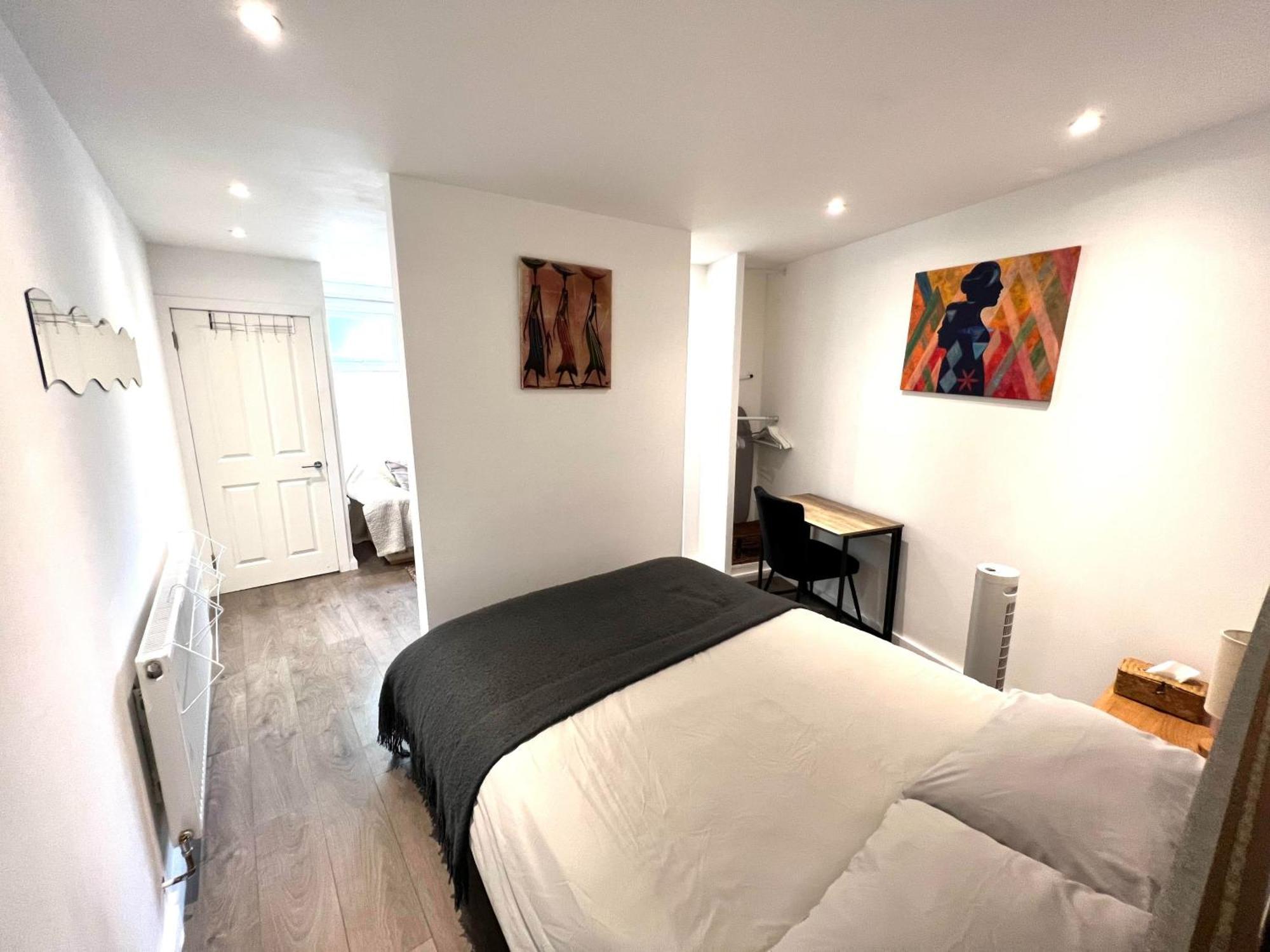 Modern Studio Apartment With Free Wifi London Eksteriør billede